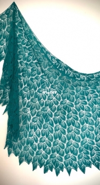 Mallorn Shawl by j kolette beckert
