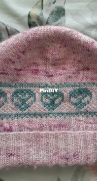 A little Alien Hat by Samantha West-Free