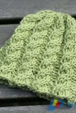 Bitty Cabled Hat by Heather Cabanas /Western Sky Knits-Free
