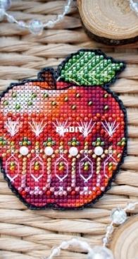 Red apple by Julia Sergeenko