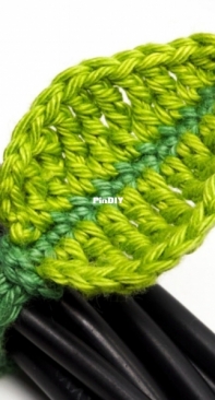 Supergurumi - Jonas Matthies - Leaf Cable Tie - Blatt Kabelbinder - Hoja Sujetacables - English - German - Spanish