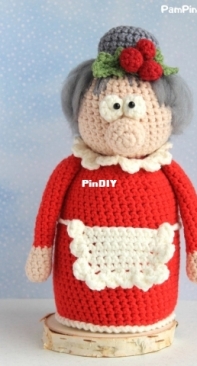 Pam Pino Design - Nazeli Mkrtchyan-Tadevosyan - Mrs. Santa Claus