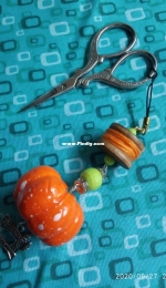 Scissor fobs