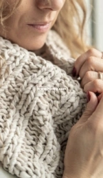 Hoooked - Cowl Scarf Barolo - English, Dutch and German - Free