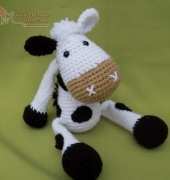 Dione Design - Veronika Maskova - Cow Matylda - English- German- Czech