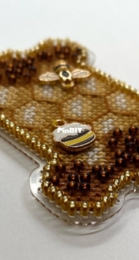 Honeycomb Bobbin by Oksana Ershova