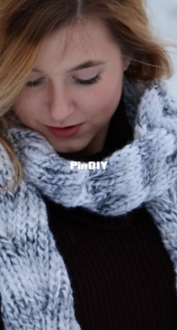 Reversible Cable Scarf by Kaitlin Barthold-Free