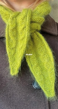 My First Cable Scarf by Raspberry orange knit - English, Danish - Free