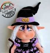 laylay hobim - Witch Elf - English