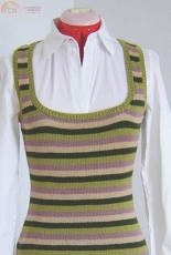 Devon Vest by Alexandra Closs-pullout from Magknits, July 2007