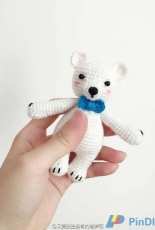 Unknow designer - Polar Bear - Chinese- free