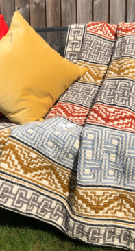 Daisyknots - Moira Douglas - Santa Cruz Throw