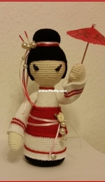Sandra Hepper - Geisha Doll Sayuri - little lily - Sayuri - kleine Lilie - German