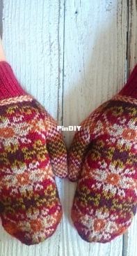 Bella Bella Mittens by Traci Scott-Free