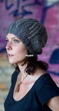 Opal  - Woolly Wormhead