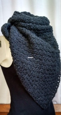 Tinker and Fern - Heather Bellringer - Finley Triangle Wrap