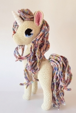 Projectarian - Hooked on Sunshine - Jessie Van In - Comet the Unicorn