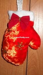 Christmas tree mitten