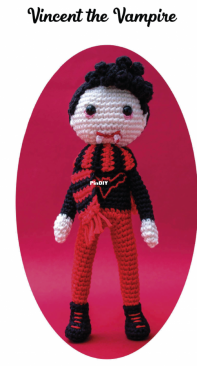 Stellas Yarn Universe - Stella Sharafi - Vincent the Vampire