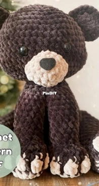 Little Loops and Stitches - Ava Anderson - Brody the Bear
