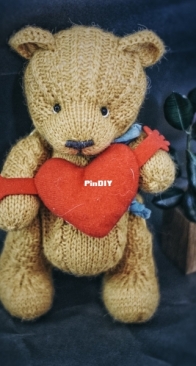 Bear Austin by Anastasia Linina - Russian