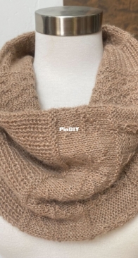 Ropewalk Cowl by Lena Skvagerson - Free