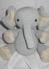 Nekos - Lorena Olivella - Elephant - Free - Spanish