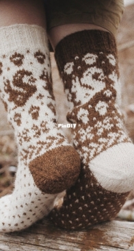 Siksik socks by thepetiteknitter - English