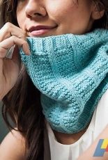 Qboro Cowl by Joyce Fassbender/KnitPicks-Free