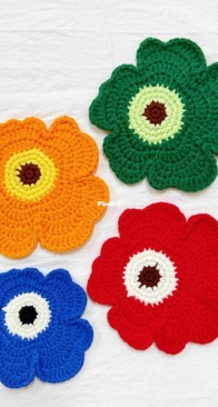 Crochet flower coaster🌸