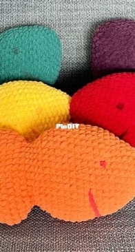 Colorful Fish Crackers - CuddleRooShop - English