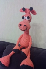 Giraffe  Gerry by Sandra Hawlik