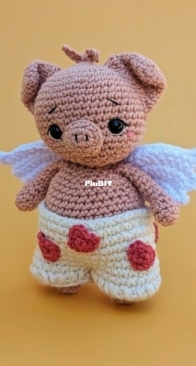 Hobbii Design - Haekellobby - Linda Urbanneck - Cupid Piglet - English, German, Dutch, Spanish - Free