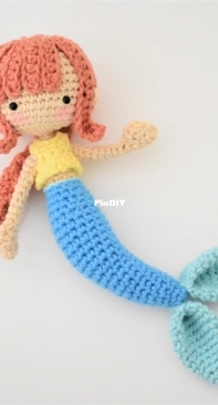 Sleepy Sheep Patterns - Rachel Randle - Mini mermaid