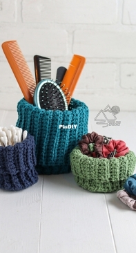 Winding Road Crochet - Lindsey Dale - Mini Crochet Basket - Free