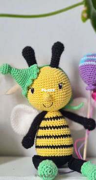 Virkat by By - Lizette - Queen Bee - Queen Bi - Swedish - Free