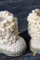 Newborn Knots- Amanda Chapman- Faux Fur Baby Booties