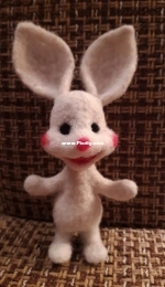 Snow cat and snow bunny - needle felting