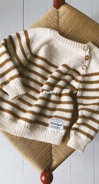 Seaside Sweater by Mette-Wendelboe Okkels - PetiteKnit - English