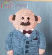 Cynthia Harris-Crochet Man Belt Holder-English