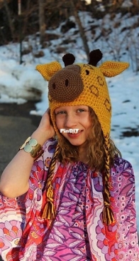 Crochet by Carr - Lindsey Carr - Acacia the Giraffe - Free