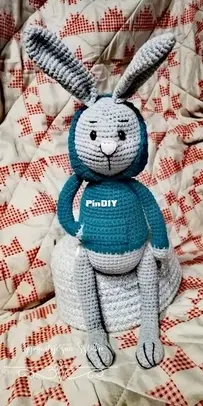 My first bunny this year :)