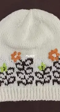 Pick your flower beanie by Carmen Tye - English, Spanish - Free