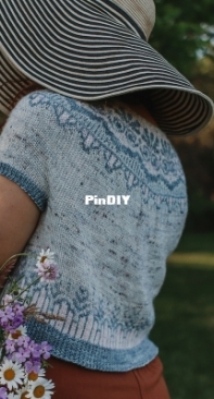 Anabelle Crop by Handmade Closet