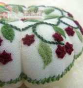 Country Pumpkin - Berry Piscushion