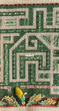 Mill Hill MH14-2526 Corn Maze
