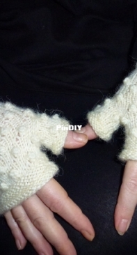 Winter Wonderland Hat & Gloves Set by Angie Nelson -Free