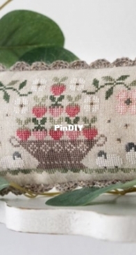 Tralala RC311 - Une bergere au printemps