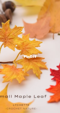 Small Maple Leaf by Pamela Bartoszewicz of Lychette-Crochet Nature