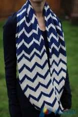 double O seven/007 infinity loop by Jenny Faifel - SweaterFreak